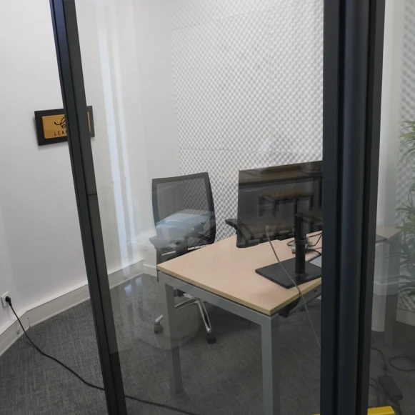 Bureau privé 40 m² 9 postes Location bureau Boulevard de Sébastopol Paris 75002 - photo 5