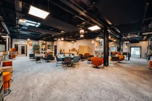 Open Space - 84000 - 50 postes - 380€