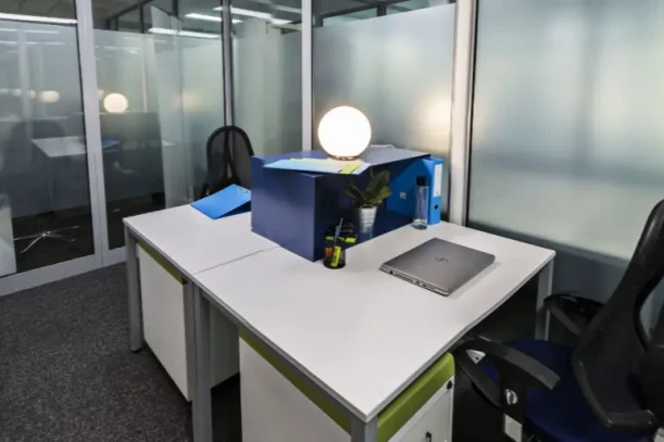 Bureau privé - 92100 - 3 postes - 750€