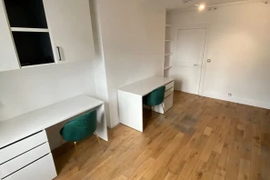 Bureau privé - 75010 - 6 postes - 1999€