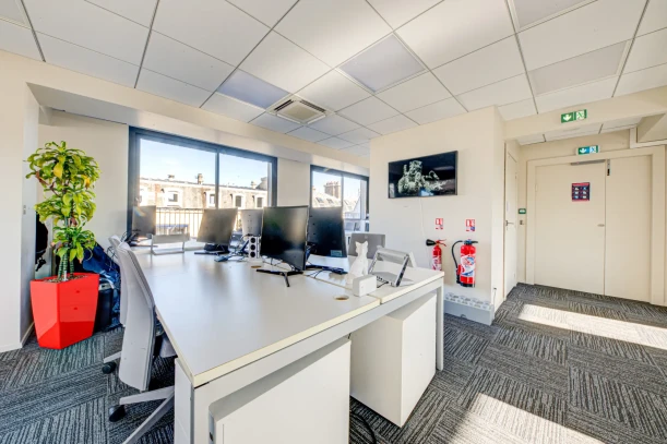 Bureau privé - 75016 - 6 postes - 4900€