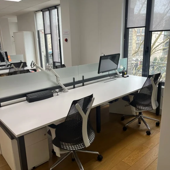 Open Space  3 postes Coworking Avenue du Général Leclerc Paris 75014 - photo 2