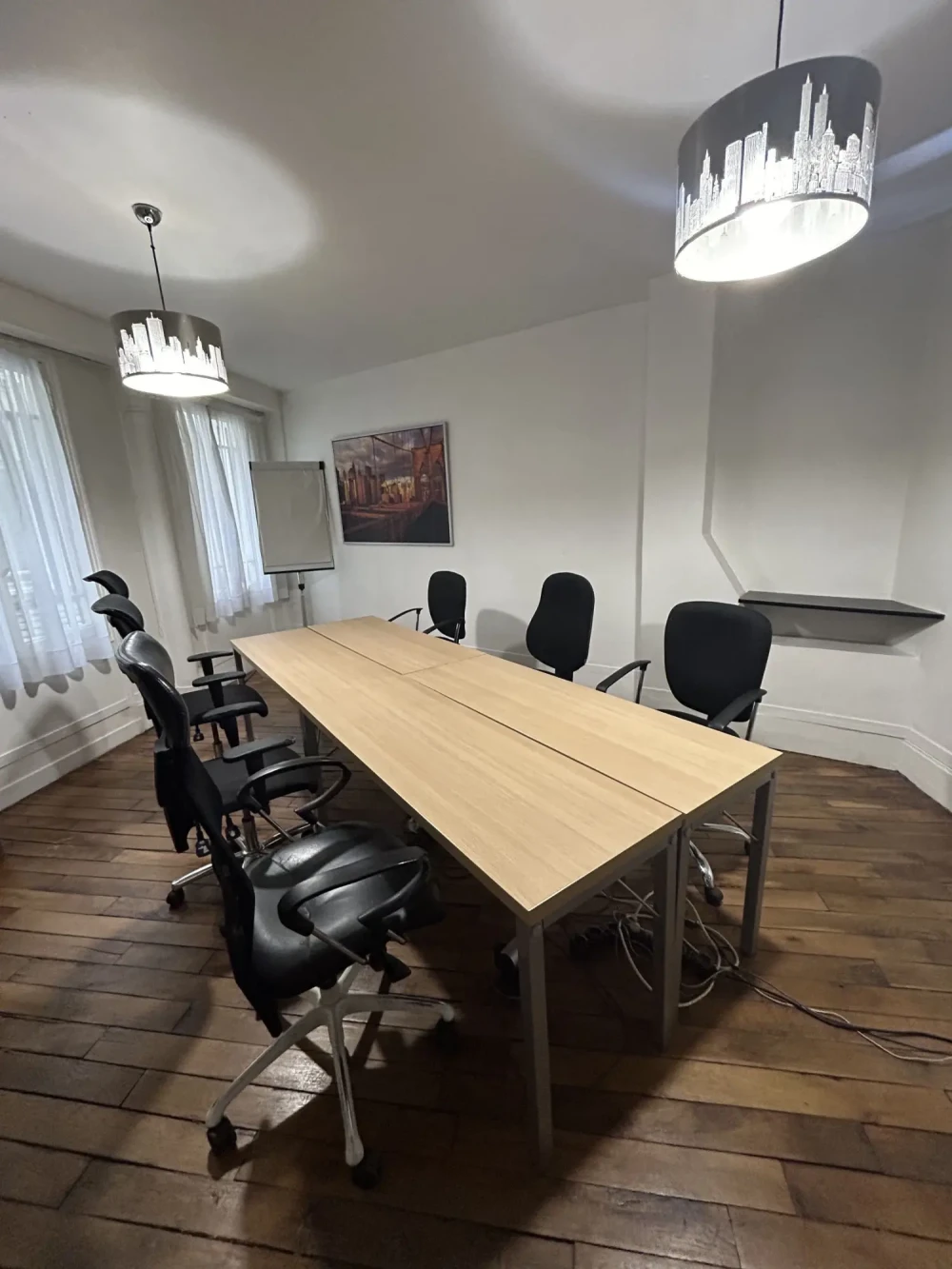 Bureau privé - 75011 - 4 postes - 1850€