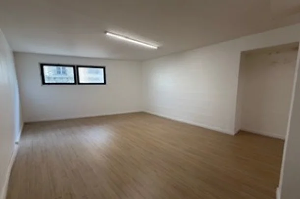 Bureau privé - 75012 - 8 postes - 1460€