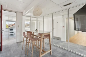 Bureau privé - 92500 - 4 postes - 1550€