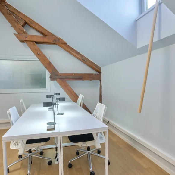 Bureau privé 16 m² 6 postes Coworking Cour des Cigarières Strasbourg 67000 - photo 9