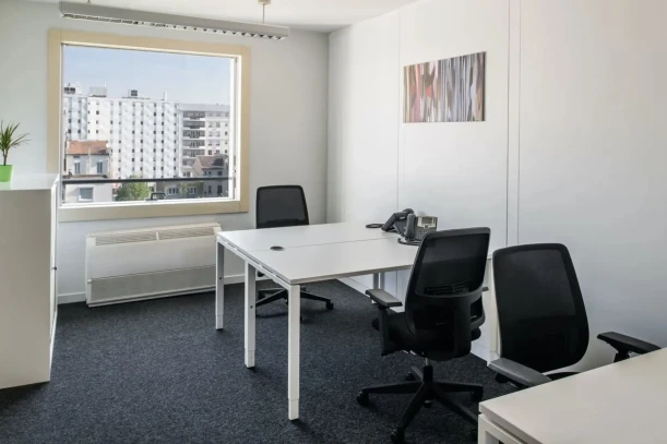 Bureau privé - 92120 - 5 postes - 2875€