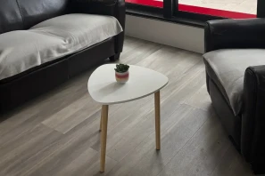 Open Space - 06400 - 5 postes - 750€