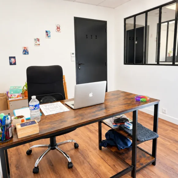 Bureau privé 15 m² 3 postes Location bureau Place Michelet Tours 37000 - photo 8