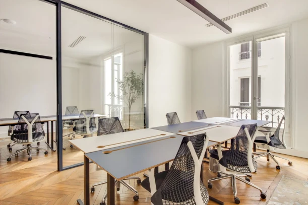 Bureau privé - 75008 - 6 postes - 4020€