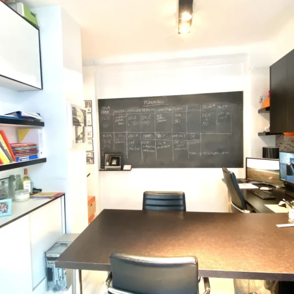 Bureau privé 35 m² 3 postes Coworking Rue Tronchet Paris 75008 - photo 5