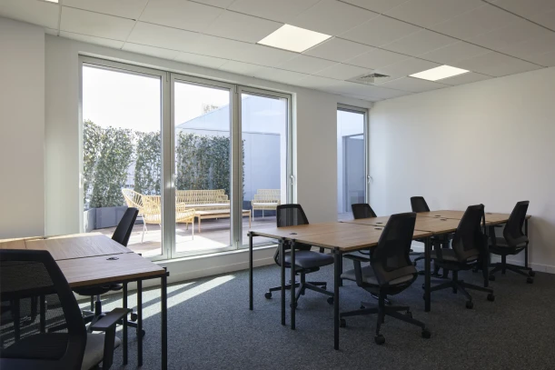 Bureau privé - 59800 - 3 postes - 1200€