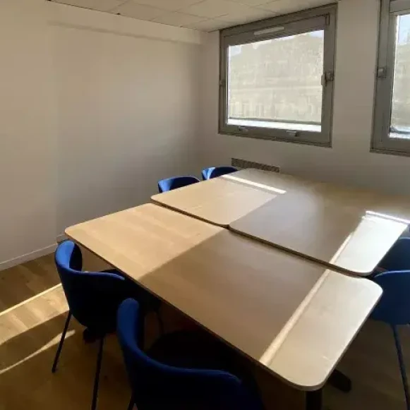 Open Space  6 postes Location bureau Place Pierre Mendès France Lille 59800 - photo 7