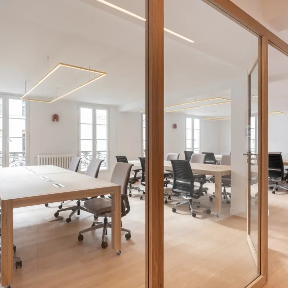 Espace indépendant 300 m² 48 postes Location bureau Boulevard de Sébastopol Paris 75001 - photo 4