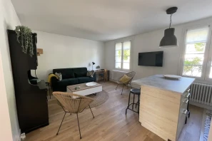 Espace indépendant - 45240 - 6 postes - 800€
