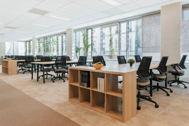 Espace indépendant - 75018 - 45 postes - 27766€