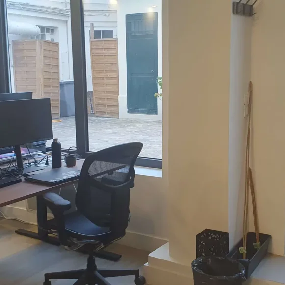 Open Space  1 poste Coworking Rue Saint-Lazare Paris 75009 - photo 6