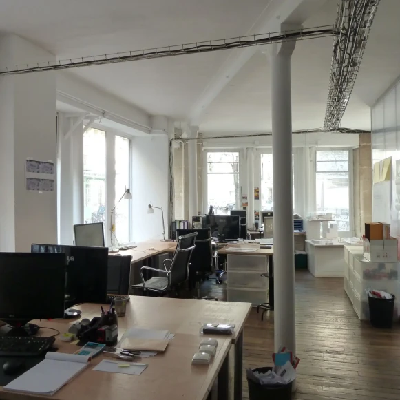 Open Space  2 postes Coworking Rue Severo Paris 75014 - photo 2