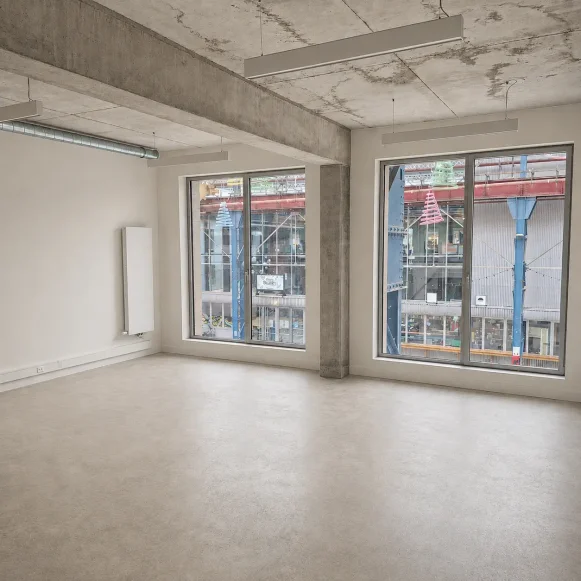 Bureau privé 41 m² 6 postes Coworking Passage de l'Internationale Lille 59800 - photo 2