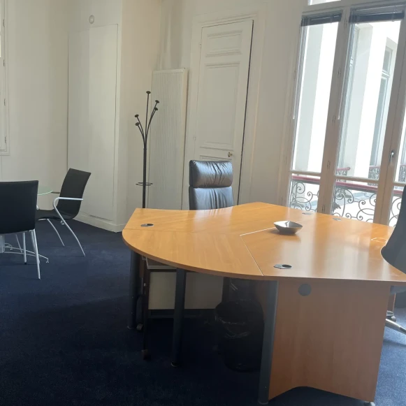 Bureau privé 27 m² 3 postes Coworking Boulevard Haussmann Paris 75008 - photo 2