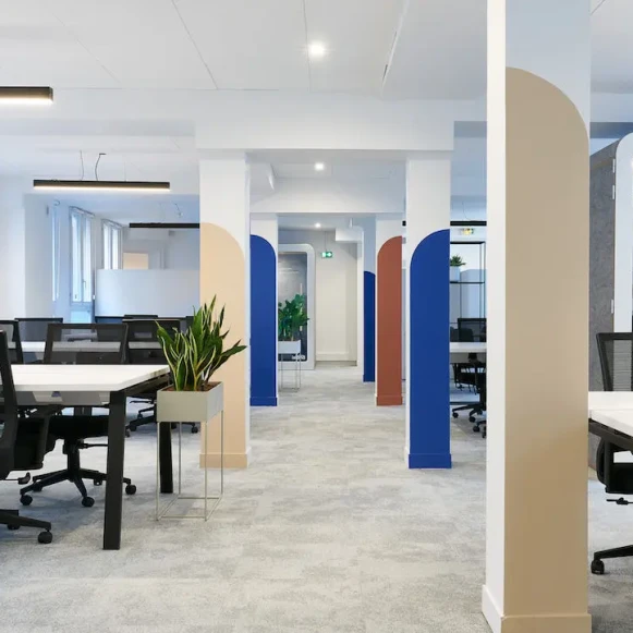 Bureau privé 89 m² 16 postes Coworking Rue Sainte-Anne Paris 75002 - photo 2