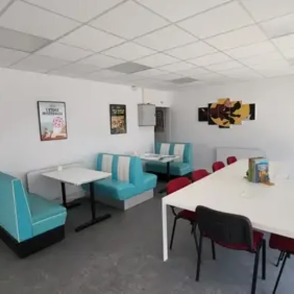 Bureau privé 16 m² 1 poste Coworking Avenue de la Mer Barneville-Carteret 50270 - photo 2