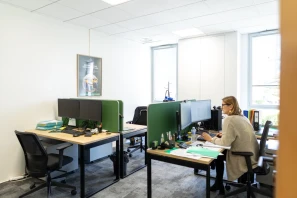 Bureau privé - 69370 - 2 postes - 900€