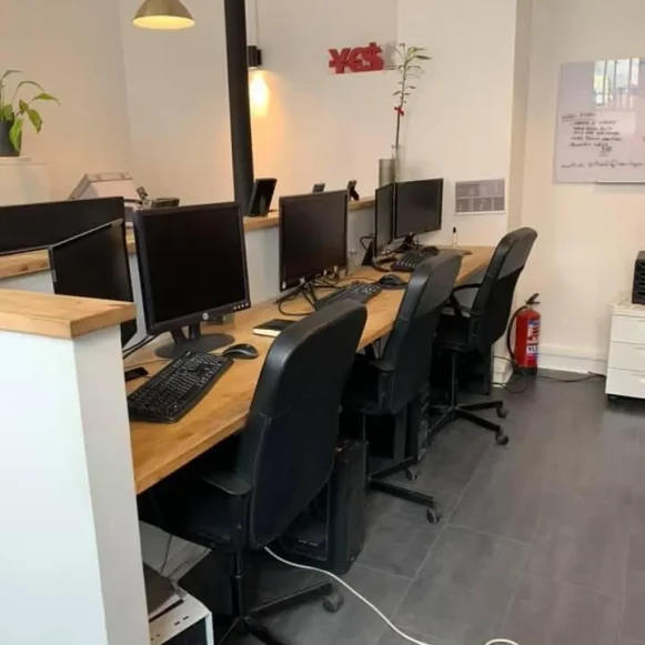 Bureau privé 35 m² 8 postes Location bureau Rue du Conservatoire Paris 75009 - photo 2