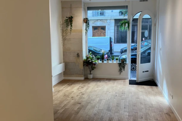 Espace indépendant - 75007 - 5 postes - 2799€