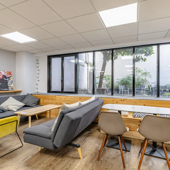 Espace indépendant 75 m² 22 postes Coworking Rue de Rochechouart Paris 75009 - photo 11