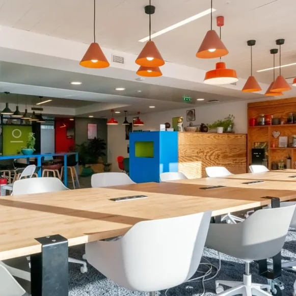 Bureau privé 26 m² 7 postes Coworking Rue Washington Paris 75008 - photo 5