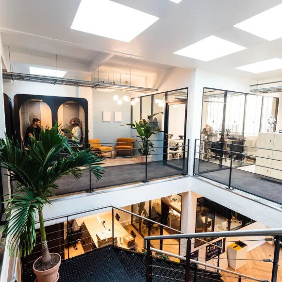Espace indépendant 410 m² 54 postes Coworking Rue Dulong Paris 75017 - photo 1