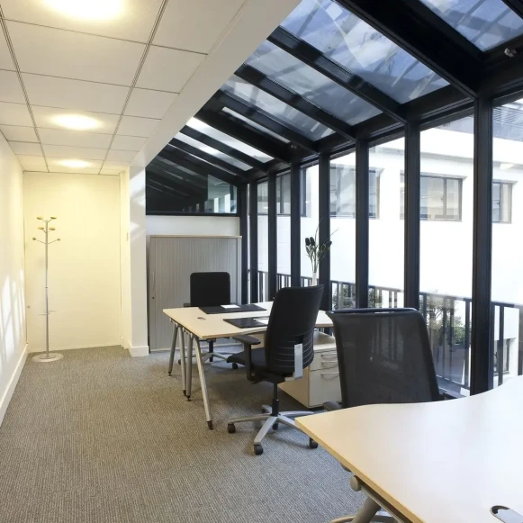 Bureau privé 226 m² 36 postes Coworking Rue Pasquier Paris 75008 - photo 1