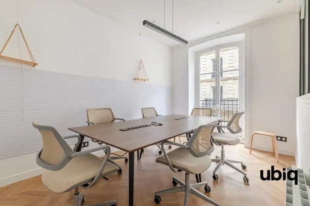Espace indépendant - 75002 - 24 postes - 12500€
