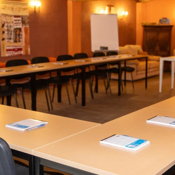 Open Space  20 postes Coworking Route de la Poste Montussan 33450 - photo 2
