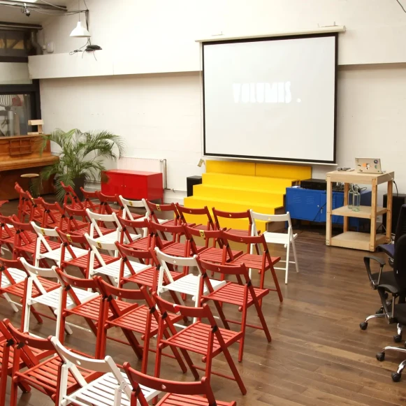 Open Space  4 postes Location bureau Rue Compans Paris 75019 - photo 4