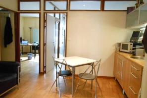 Bureau privé - 75011 - 2 postes - 620€