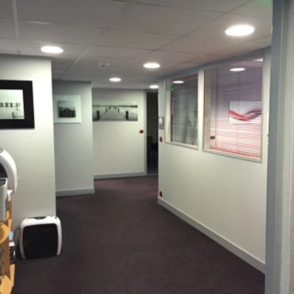 Espace indépendant 16 m² 4 postes Location bureau Avenue Foch Saint-Mandé 94160 - photo 6