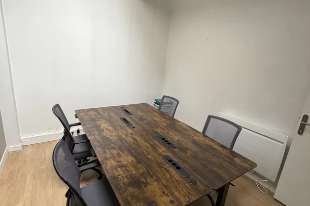 Bureau privé - 44000 - 18 postes - 3240€