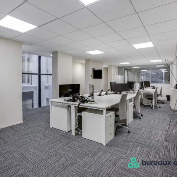 Bureau privé 80 m² 20 postes Coworking Rue Léo Delibes Paris 75016 - photo 2