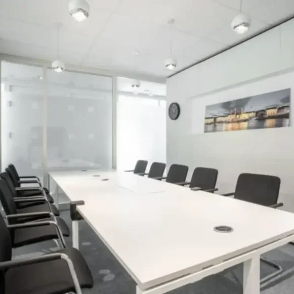 Bureau privé 7 m² 2 postes Coworking Mail Pablo Picasso Nantes 44000 - photo 6
