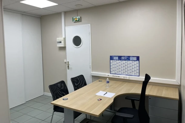 Bureau privé - 75011 - 1 poste - 510€