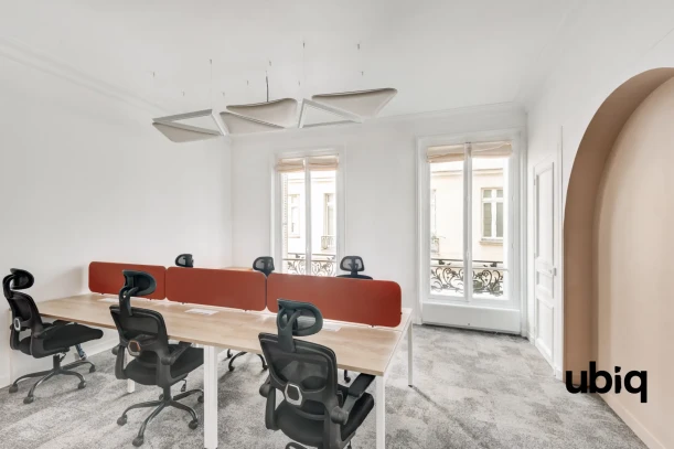 Bureau privé - 75003 - 6 postes - 3000€