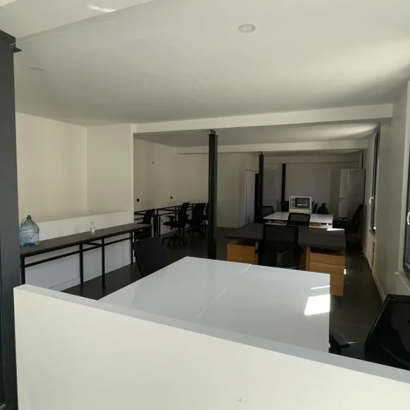 Espace indépendant 124 m² 11 postes Coworking Rue Gabriel Péri Saint-Denis 93200 - photo 12