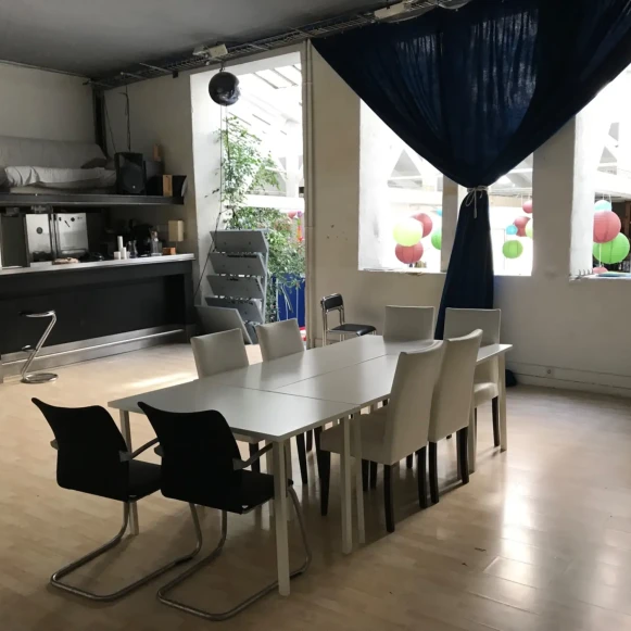 Bureau privé 30 m² 6 postes Location bureau Rue Myrha Paris 75018 - photo 8