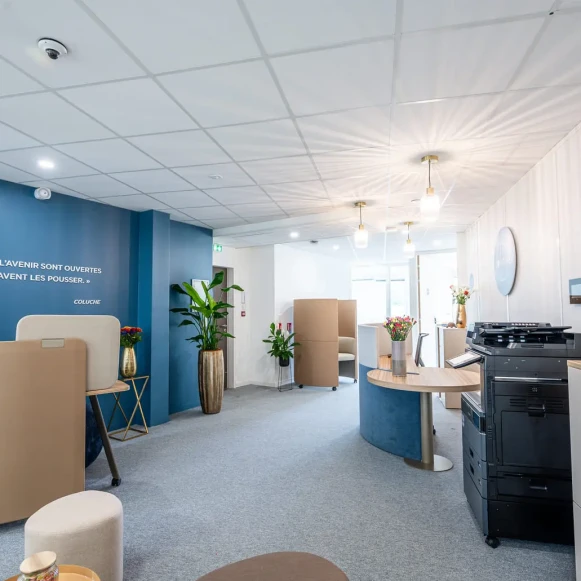 Bureau privé 14 m² 3 postes Coworking Rue des Courtillons Bruz 35170 - photo 5