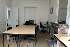 Bureau privé - 75008 - 9 postes - 4000€