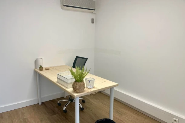 Bureau privé - 34160 - 1 poste - 245€