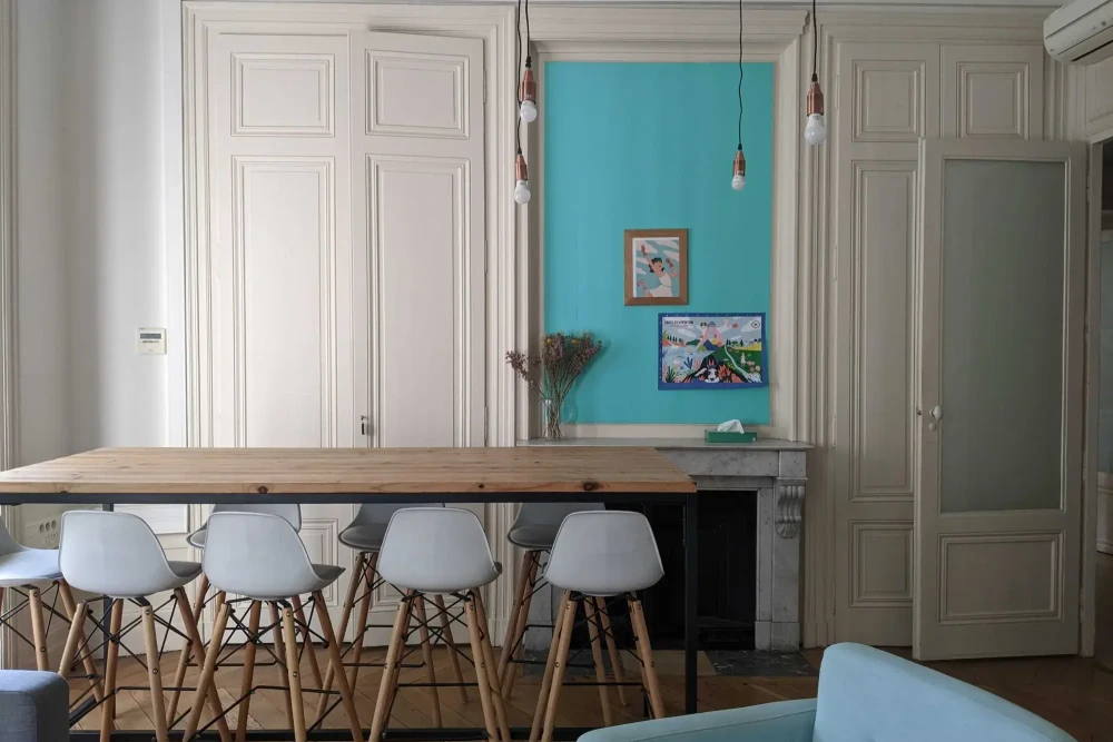 Bureau privé - 69002 - 7 postes - 2000€