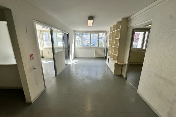 Espace indépendant - 92120 - 11 postes - 2100€